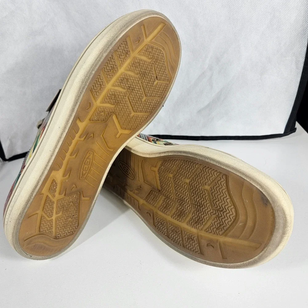 Keen Elsa Chevron Aztec Womens 10 Canvas Sneakers MultiColor Zigzag Low 1026104